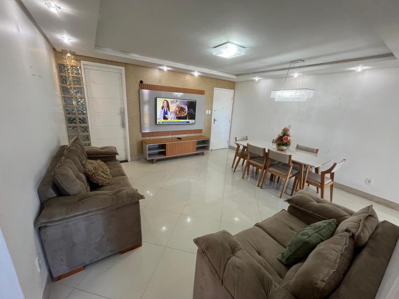 3 Quartos E Equipados 1,7km Da Apartamento
